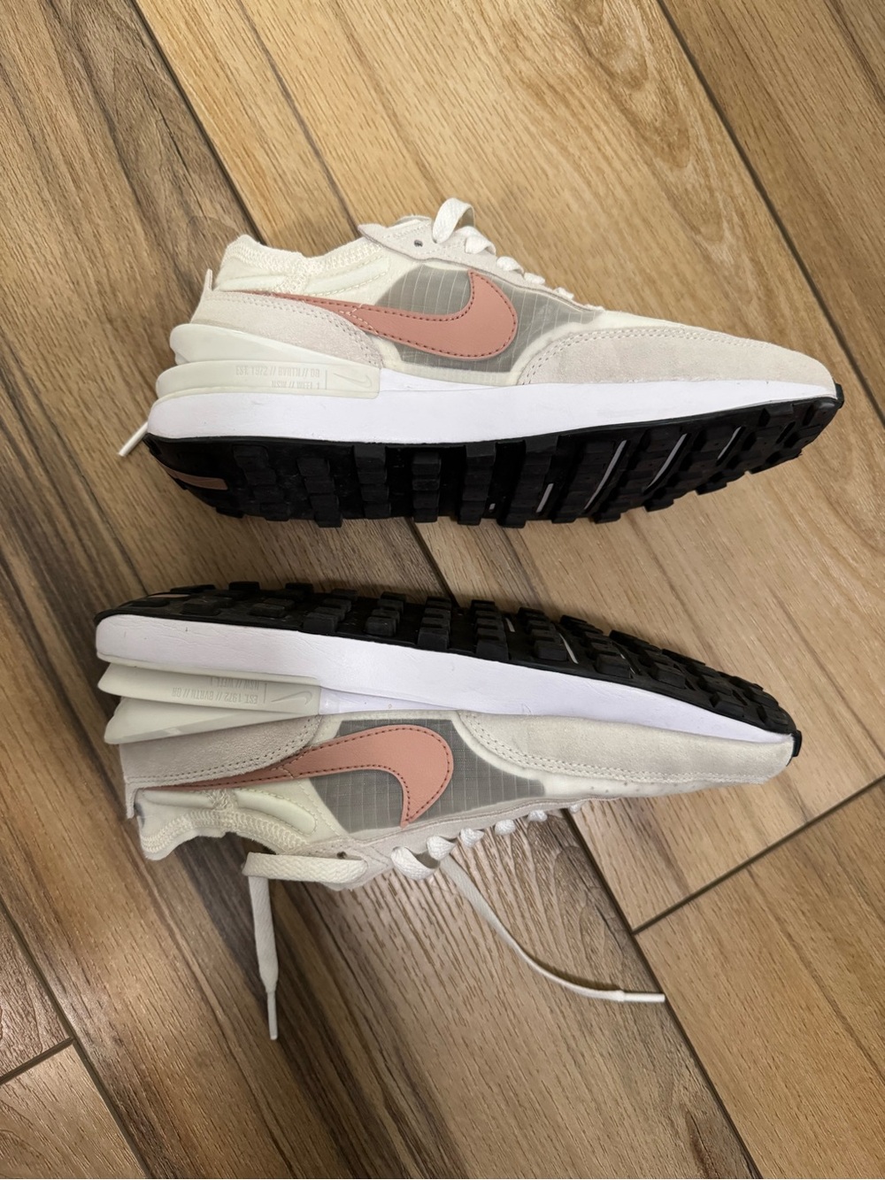 Nike Women's Waffle One Sail with Rose Swoosh - Picture 6 of 7